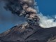 Nube di cenere sull'Etna, all'aeroporto di Catania sospese le attività di volo