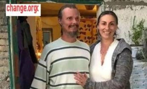 Chieti, famiglia che vive nel bosco: bimbi allontanati dal giudice