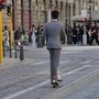 Monopattini elettrici, slitta al 16 luglio assicurazione obbligatoria: multe fino a 400 euro