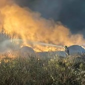 Infermo di fuoco a Maracalagonis, incendio domato: il post della sindaca