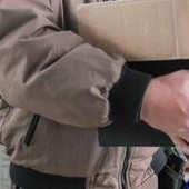 Manovra, Urso: "Tassa su piccoli pacchi? E' per la consegna di quelli che arrivano dalla Cina" Manovra, Urso: "Tassa su piccoli pacchi? E' per la consegna di quelli che arrivano dalla Cina"