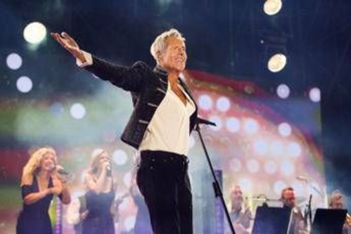 Baglioni strega Lampedusa:&quot;La pace è un sogno che non si deve smettere di sognare&quot;