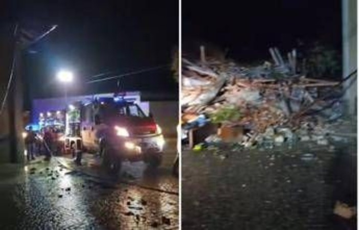 Frana nel Goriziano, crolla abitazione: salva una persona, si cercano due dispersi Frana nel Goriziano, crolla abitazione: salva una persona, si cercano due dispersi