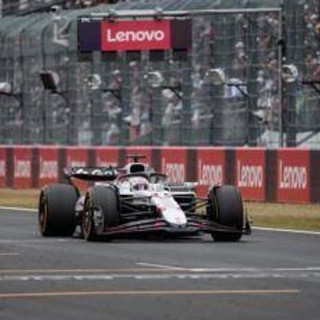 Gp Giappone, Verstappen trionfa con Red Bull e Ferrari giù dal podio