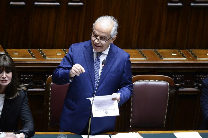 Viminale, prorogati per altri 15 giorni controlli alle frontiere con la Spagna Viminale, prorogati per altri 15 giorni controlli alle frontiere con la Spagna