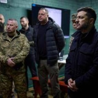 Ucraina, Zelensky nel Donetsk: "Faremo di tutto perché resti ucraino" Ucraina, Zelensky nel Donetsk: "Faremo di tutto perché resti ucraino"