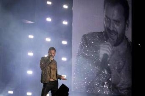 Cremonini: &quot;Tour durerà due anni. Nella dieta niente alcol, zuccheri e social&quot;