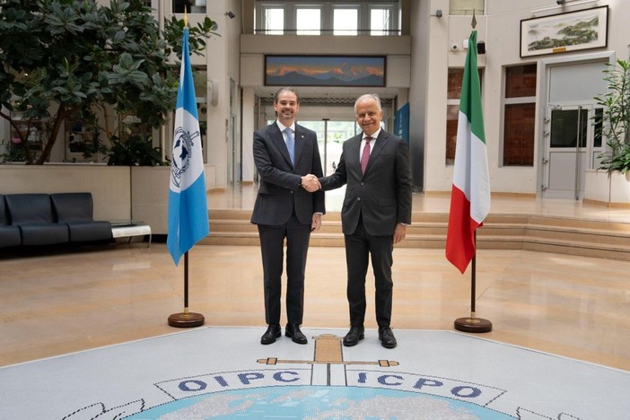 Piantedosi a Lione incontra il segretario generale dell’Interpol Piantedosi a Lione incontra il segretario generale dell’Interpol
