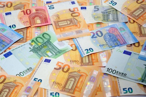 Banche, a febbraio i prestiti alle famiglie +0,7%