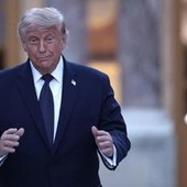 Trump e la diplomazia dell'insulto, da Meloni al Papa l'attacco come strumento politico Trump e la diplomazia dell'insulto, da Meloni al Papa l'attacco come strumento politico