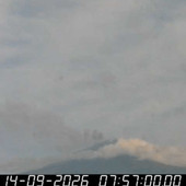 Etna in eruzione, nuovi disagi all'aeroporto di Catania: voli in arrivo sospesi fino alle 16 Etna in eruzione, nuovi disagi all'aeroporto di Catania: voli in arrivo sospesi fino alle 16