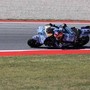 MotoGp Barcellona, bandiera rossa nel Gp di Catalogna per incidente Marquez: cos'è successo