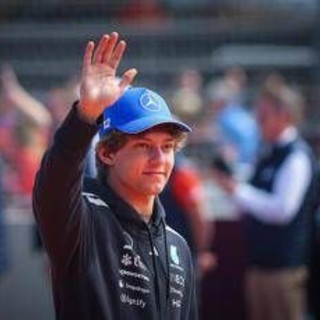 Antonelli: "Derby con Ferrari a Monza? Tifo gigantesco, partire ultimo non è il massimo" Antonelli: "Derby con Ferrari a Monza? Tifo gigantesco, partire ultimo non è il massimo"