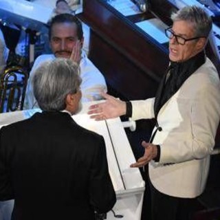 Vessicchio, il duello a colpi di bacchetta con Baglioni: ecco cosa accadde all'Ariston Vessicchio, il duello a colpi di bacchetta con Baglioni: ecco cosa accadde all'Ariston