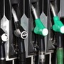Caro carburanti, non si ferma la corsa dei prezzi: la benzina 'sfonda' 2 euro sulla rete stradale Caro carburanti, non si ferma la corsa dei prezzi: la benzina 'sfonda' 2 euro sulla rete stradale