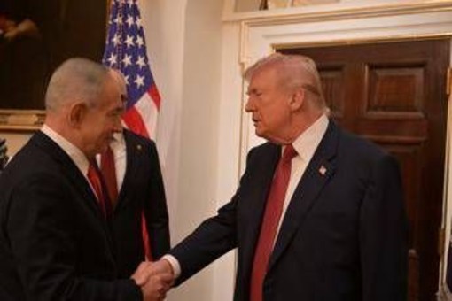 Iran, Trump vede Netanyahu e insiste su negoziati: "Devono continuare"