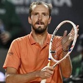 Internazionali, Medvedev batte Landaluce e raggiunge Sinner in semifinale