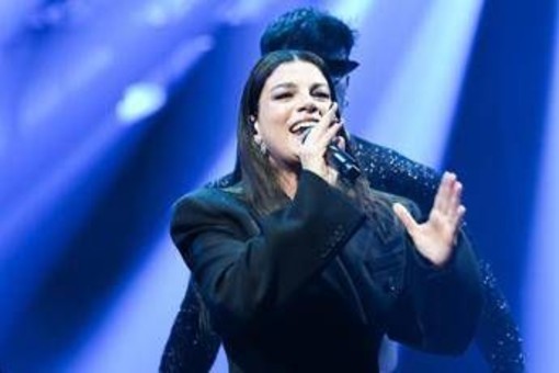 Emma Marrone, messaggio sulla prevenzione: "Non trascurate niente". L'appello ai fan