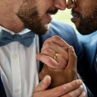 &quot;Matrimonio gay contratto in Europa va riconosciuto&quot;, la sentenza della Corte Ue