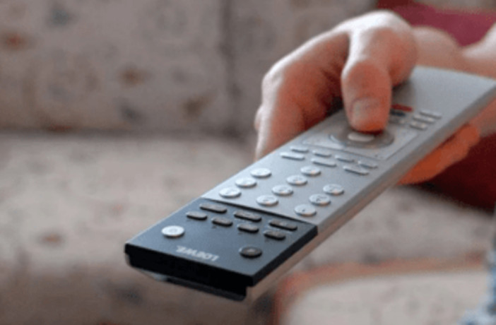 Ascolti tv, 'Don Matteo 15' vince la prima serata con il 23,3% Ascolti tv, 'Don Matteo 15' vince la prima serata con il 23,3%