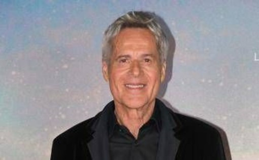 Claudio Baglioni fermato da una polmonite, il 'GrandTour La vita è adesso' slitta al 2027