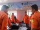 Indonesia, traghetto colpito da una tempesta nel Mar di Giava: un morto e 103 passeggeri salvati Indonesia, traghetto colpito da una tempesta nel Mar di Giava: un morto e 103 passeggeri salvati