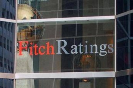 Fitch rialza il rating dell'Italia a BBB+. Giorgetti: &quot;Siamo su strada giusta&quot;