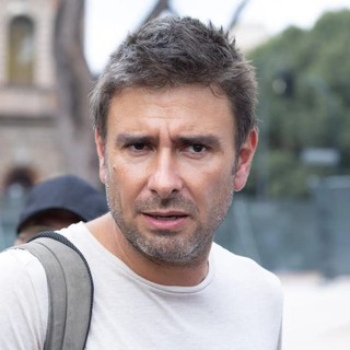 Di Battista “Sto meglio e finalmente sono a casa”
