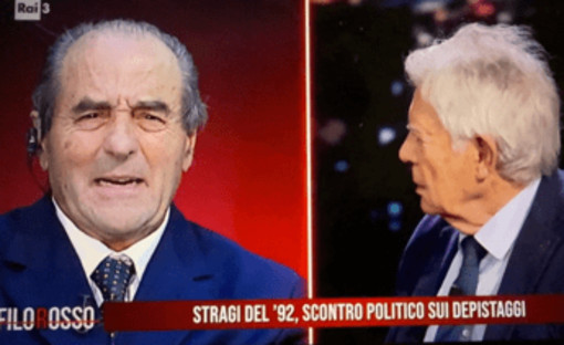 Filorosso, bestemmia in diretta tv dell'ex ministro Martelli: "Non siamo al Grande Fratello" Filorosso, bestemmia in diretta tv dell'ex ministro Martelli: "Non siamo al Grande Fratello"