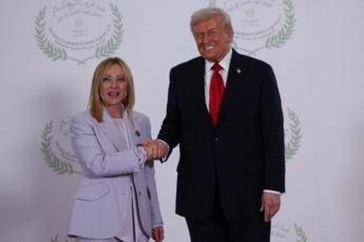 Trump rilancia su Truth il celebre intervento di Meloni: &quot;Sono una madre, sono cristiana&quot;