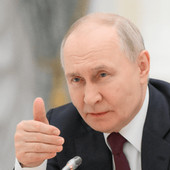 Putin: "Russia non vuole attaccare Europa. Ero pronto a colloqui, poi Ucraina ha colpito Mosca" Putin: "Russia non vuole attaccare Europa. Ero pronto a colloqui, poi Ucraina ha colpito Mosca"