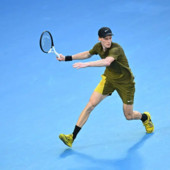 Sinner al terzo turno a Melbourne, Musetti batte Sonego nel derby Sinner al terzo turno a Melbourne, Musetti batte Sonego nel derby