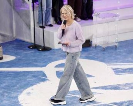 Amici oggi domenica 8 febbraio, anticipazioni su gare e sfida: Alex Britti giudice