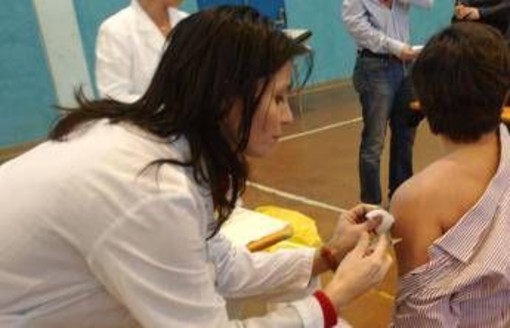 Meningite, sondaggio: "La conosce l’85% dei genitori, ma solo il 28% ne percepisce il rischio"