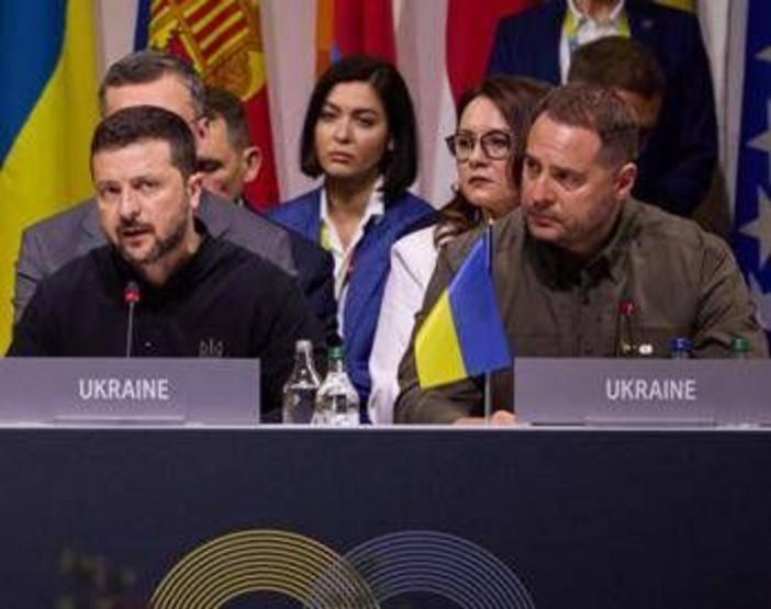 Ucraina, terremoto corruzione: si dimette Yermak, braccio destro di Zelensky