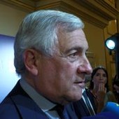 Tajani: "Bisogna ascoltare i giovani e costruire con loro" Tajani: "Bisogna ascoltare i giovani e costruire con loro"