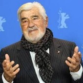 E' morto Mario Adorf, l'attore aveva 95 anni: più di 200 film in carriera E' morto Mario Adorf, l'attore aveva 95 anni: più di 200 film in carriera