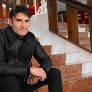 Sanremo 2026, Sal Da Vinci chi è: gli esordi, la lunga carriera e i drammi familiari