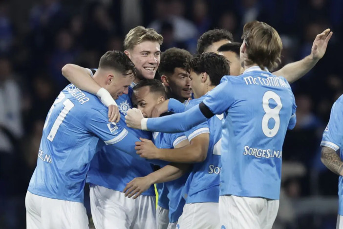 Il Napoli supera assenze e infortuni, Lobotka-gol e 1-0 al Sassuolo