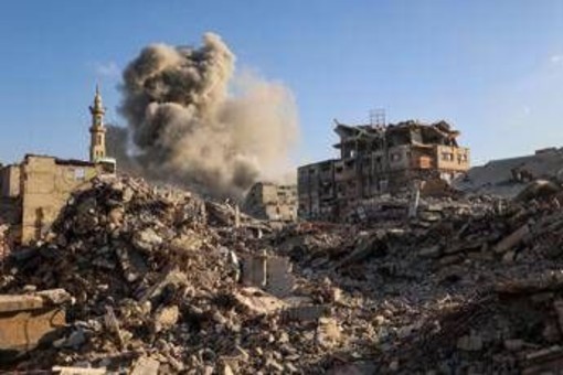 Gaza, raid di Israele: &quot;Hamas ha violato tregua&quot;. Cessate il fuoco ripristinato