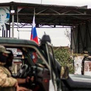 Ucraina, Russia rafforza presenza al confine con Finlandia: &quot;Rischio zona calda&quot;