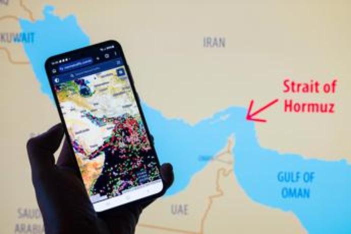 Iran, Centcom: "Intercettati missili contro forze Usa in Medio Oriente". Teheran: "Colpite e fermate tre petroliere a Hormuz" - Diretta Iran, Centcom: "Intercettati missili contro forze Usa in Medio Oriente". Teheran: "Colpite e fermate tre petroliere a Hormuz" - Diretta
