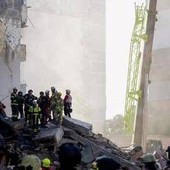 Ucraina, Russia lancia massiccio attacco con droni e missili: colpite Kiev e altre città Ucraina, Russia lancia massiccio attacco con droni e missili: colpite Kiev e altre città