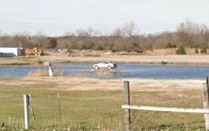 Volvo Island, l’isola bizzarra dove una Volvo S80 è parcheggiata da più di un decennio Volvo Island, l’isola bizzarra dove una Volvo S80 è parcheggiata da più di un decennio