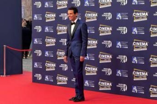 David di Donatello 2025, la diretta della serata condotta da Mika ed Elena Sofia Ricci