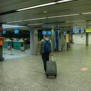 Milano Malpensa, una pista chiude per due mesi: voli spostati a Linate Milano Malpensa, una pista chiude per due mesi: voli spostati a Linate