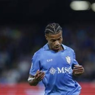 Napoli, lesione muscolare per Neres: gli azzurri perdono il brasiliano fino alla sosta Napoli, lesione muscolare per Neres: gli azzurri perdono il brasiliano fino alla sosta