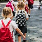 Salute: 'back to school', 7 consigli per proteggere la vista dei bambini dalla miopia