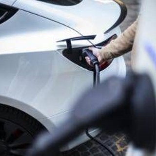 Auto elettriche, oggi il nuovo click day per gli incentivi Auto elettriche, oggi il nuovo click day per gli incentivi