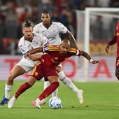Roma-Fiorentina, gol annullato a Hermoso e proteste su rete Malen: cos'è successo